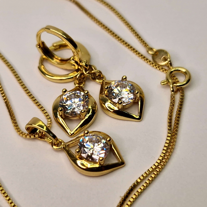 Set colier si cercei placat cu aur de 18k si cristale de zirconiu albe [3]