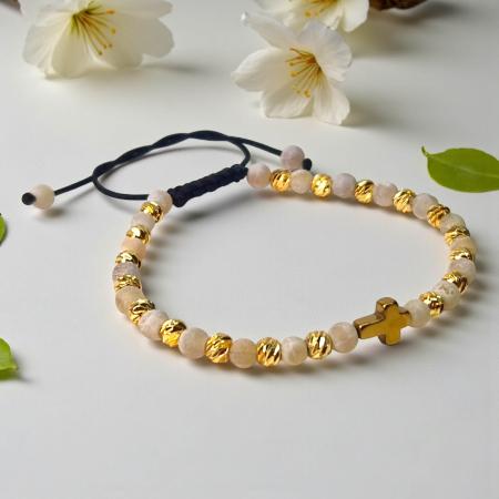 Brățară IH808 cu pietre naturale alb-bej și cruce din hematit aurit [1]