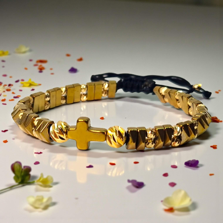 Brățară IH810 cu hematit aurit și cruce placată cu aur de 18K [1]