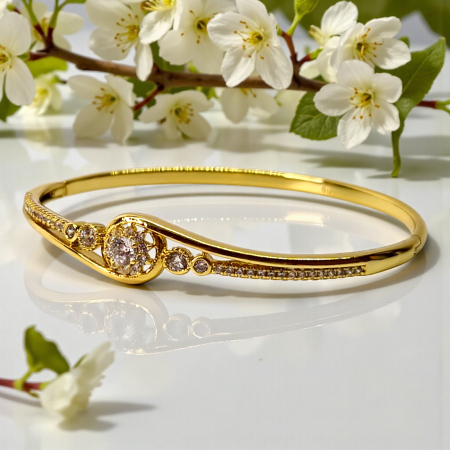 Brățară Emily placată cu aur cu centru pavé și zirconii clare [5]