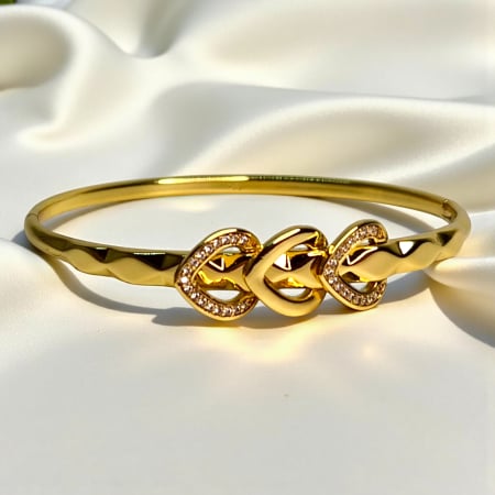 Brățară placată cu aur Isabela cu inimioare și zirconii [1]