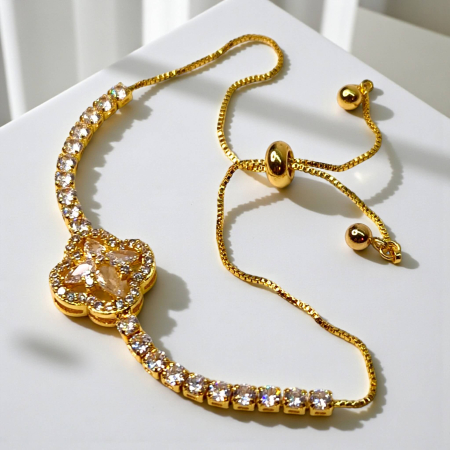 Brățară placată cu aur Valentina cu cristale și pandantiv floral [5]