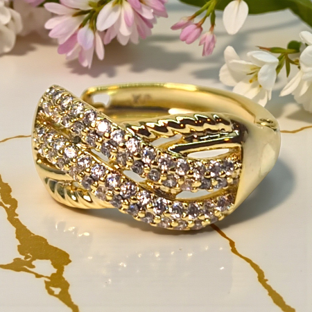 Cercei Kelly placați cu aur 18K cu design împletit și zirconii clare [5]