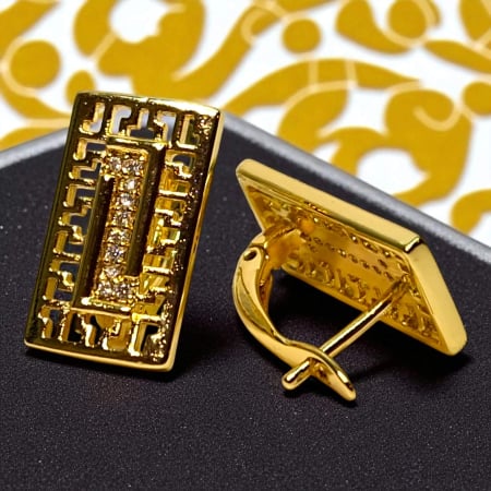 Cercei Alessia placați cu aur cu design geometric și zirconii centrale [3]