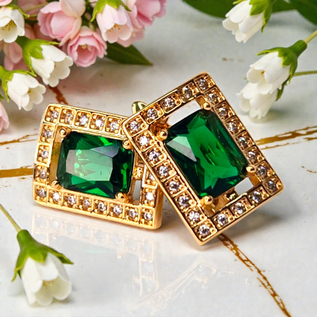 Cercei cu cristal verde si zirconii albe placat cu aur de 18k [1]