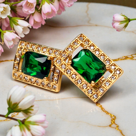 Cercei cu cristal verde si zirconii albe placat cu aur de 18k [5]