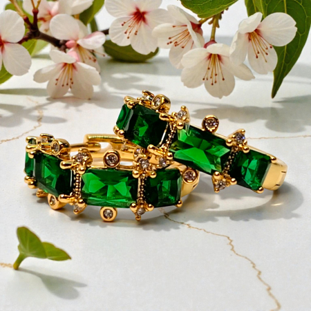 Cercei rotunzi placati cu aur de 18k cu cristale verzi si zirconii albe [5]