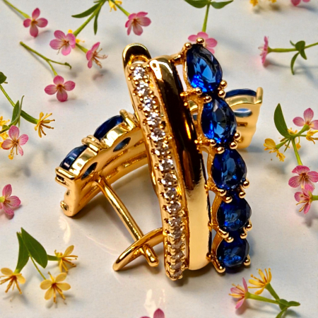 Cercei cu tortita placati cu aur de 18k cu cristale albastre si zirconii albe [3]