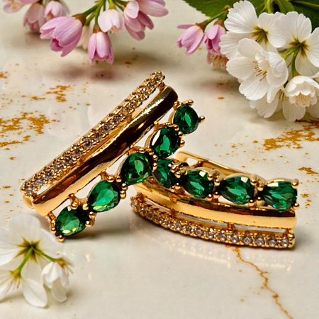Cercei placati cu aur roz de 18k cu cristale verzi si zirconii albe [1]