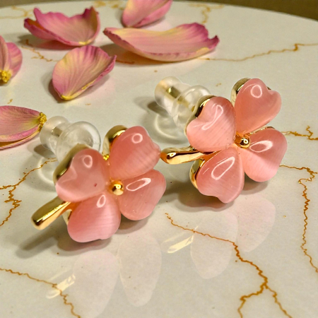 Cercei Olimpia Pink placați cu aur cu flori roz cat-eye [3]