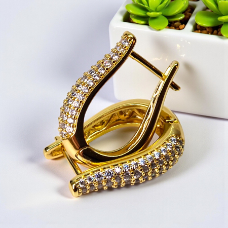 Cercei Salma placați cu aur cu zirconii și design curbat elegant [3]