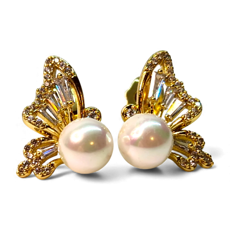 Cadouri femei - Cercei cu surub placati cu aur de 14k in forma de fluture cu perla alba centrala si cristale albe zirconiu