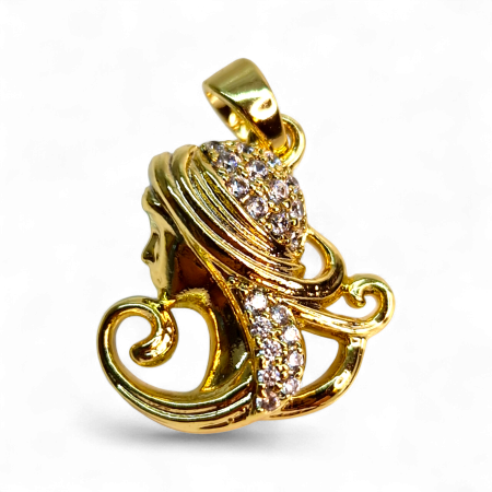 Accesorii - Pandantiv in forma de chip de femeia placat cu aur de 14k si incrustat cu cristale din zirconiu albe