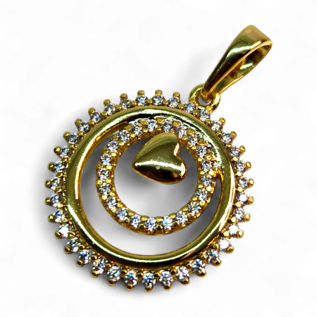 Accesorii - Pandantiv placat cu aur de 14k cu o inimiara in centru inconjurata de cristale zirconiu albe