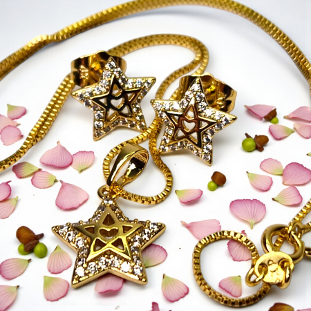 Set placat cu aur Delia cu stele și inimă decorat cu zirconii albe [1]