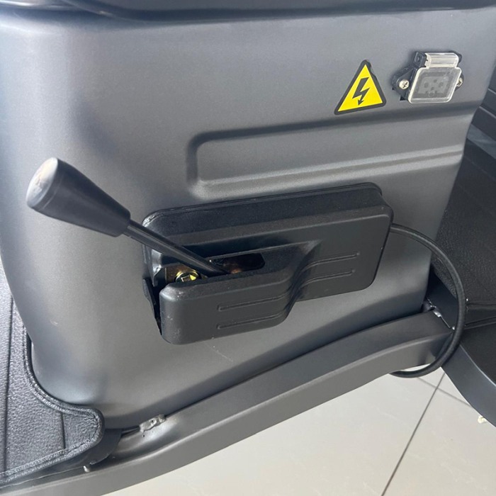 Triciclu electric de marfa basculabil, 2300W, viteza 25km/h, baterii 20Ah, nu necesita permis, AMR 200 [3]