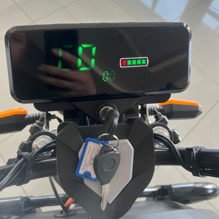Triciclu electric de marfa basculabil, 2300W, viteza 25km/h, baterii 20Ah, nu necesita permis, AMR 200 [13]