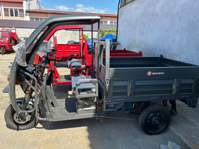 Triciclu electric cu bena si cabina [2]