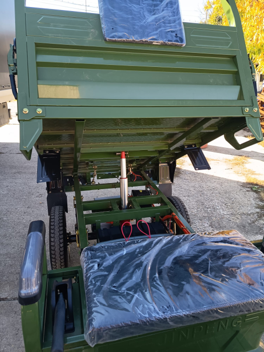 Triciclu electric de marfa basculabil cu cabina, 3900W, viteza 25km/h, baterii 60Ah, basculare hidraulica, nu necesita permis, AMR DUMP [5]