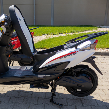 Scuter electric fara permis puternic [15]