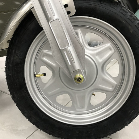 Tricicleta electrica cu bena basculabila [4]