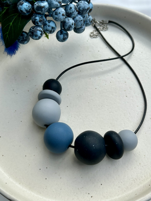 Galaxy bead necklace [2]