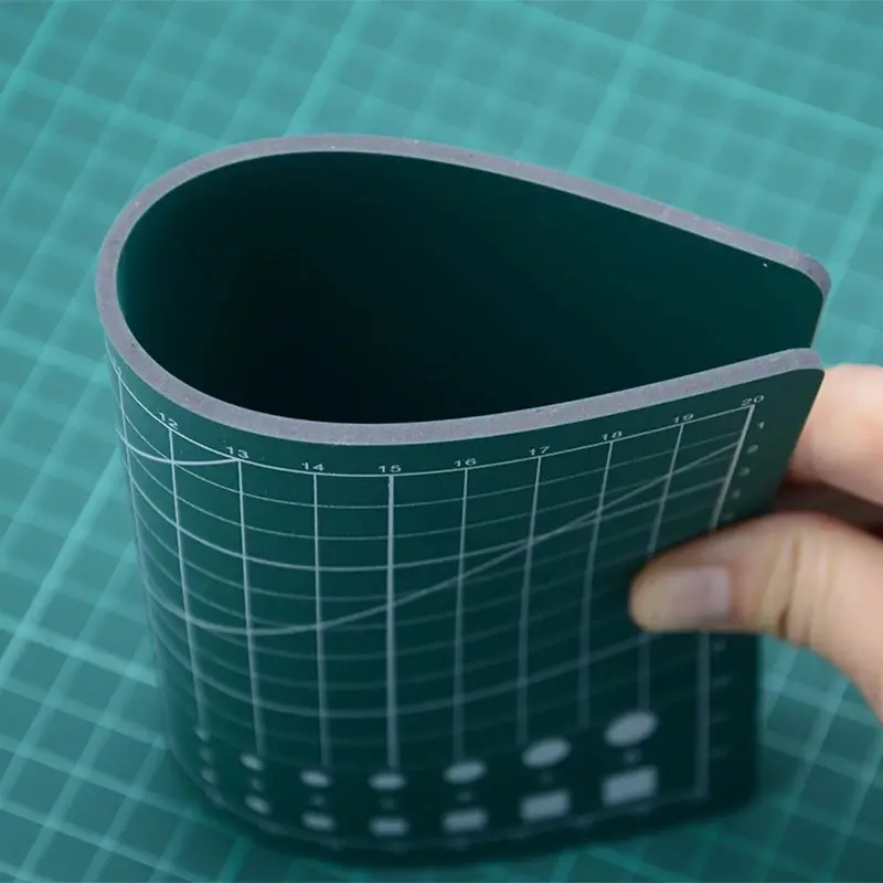 Ustensile - Covoras pentru taiere A4 din PVC Pink