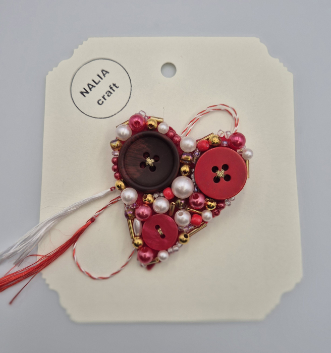 BROȘĂ MĂRȚIȘOR INIMĂ ROȘU [2]