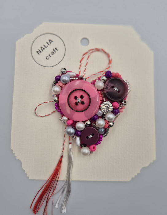 BROȘĂ MĂRȚIȘOR INIMĂ ROZ [2]