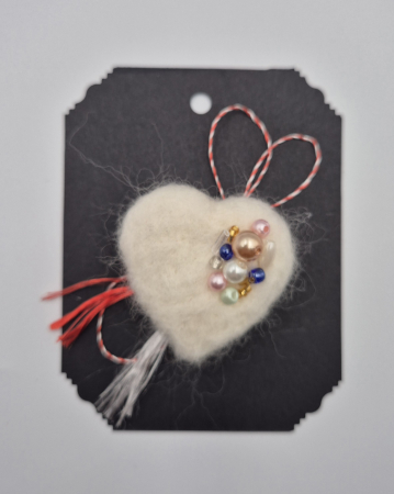 MĂRȚIȘOARE - BROȘĂ MĂRȚIȘOR LÂNĂ ALB