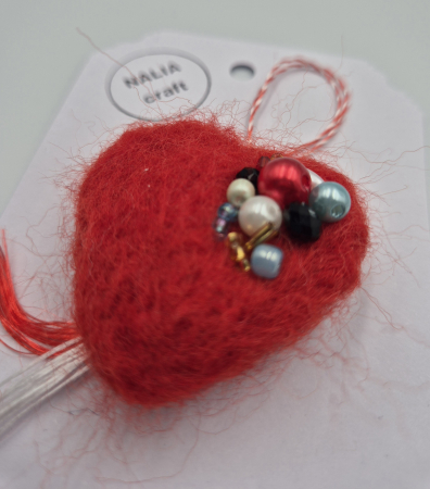 MĂRȚIȘOARE - BROȘĂ MARȚISOR LÂNĂ ROȘU