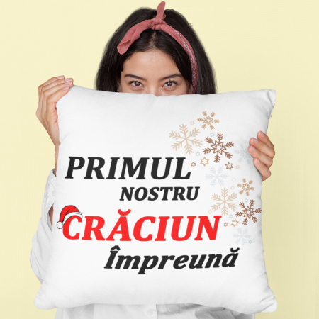 Pernă personalizată cu mesajul ”Primul Crăciun împreună„- Nari [2]