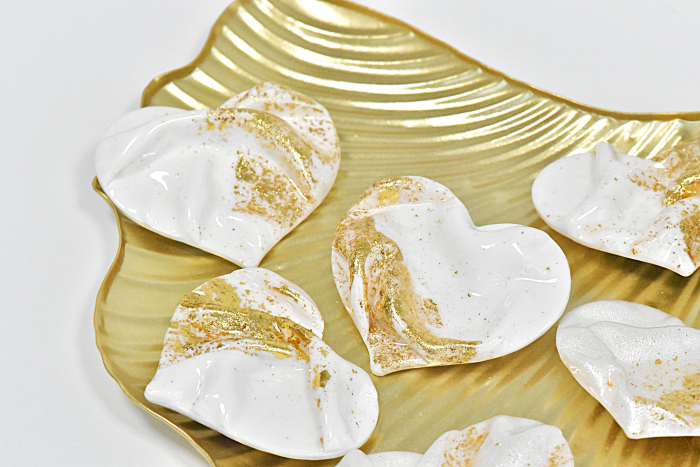 Narru- Brosa handmade din lut polimeric si rasina [3]