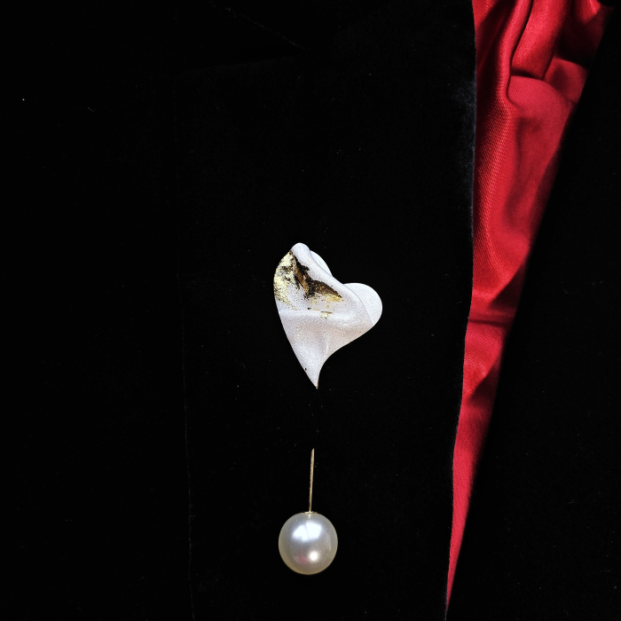 Narru- Brosa handmade din lut polimeric si rasina [2]