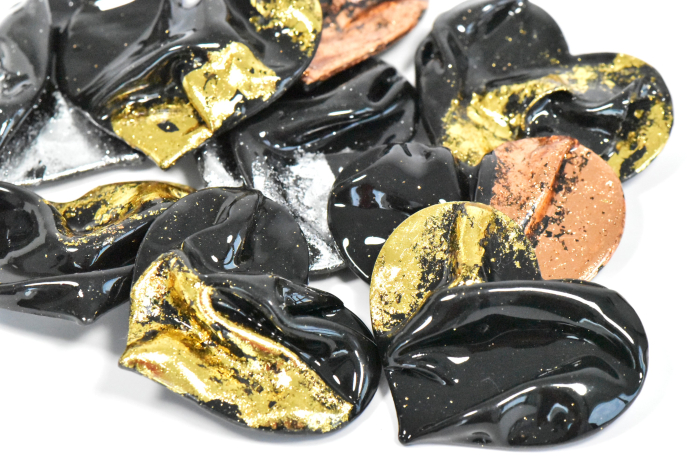 Narru- Brosa handmade din lut polimeric si rasina [3]