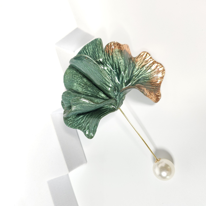Narru- Brosa handmade din lut polimeric si rasina [2]