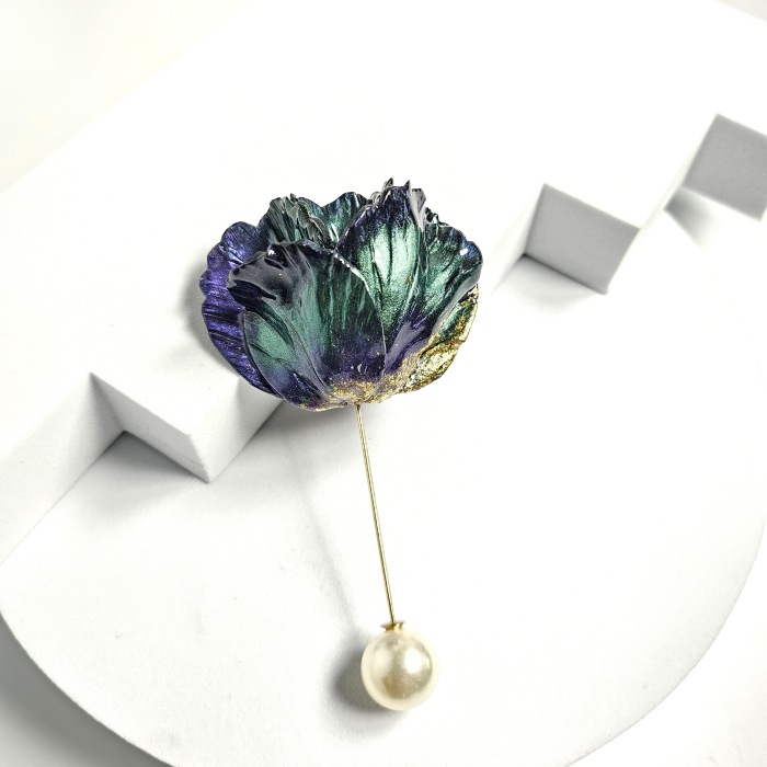 Narru- Brosa handmade din lut polimeric si rasina [2]