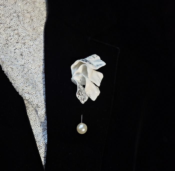 Narru- Brosa handmade din lut polimeric si rasina [3]