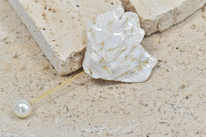 Narru- Brosa handmade din lut polimeric si rasina [3]