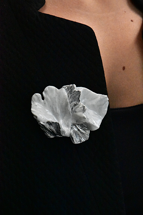 Narru- Brosa handmade din lut polimeric si rasina [3]