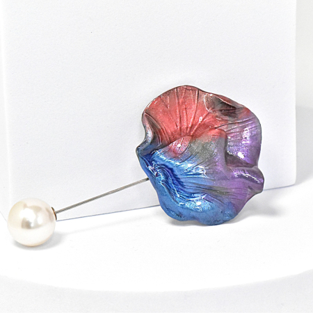 Narru- Brosa handmade din lut polimeric si rasina