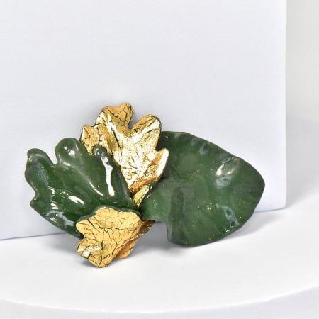 Broșe - Narru- Brosa handmade din lut polimeric si rasina