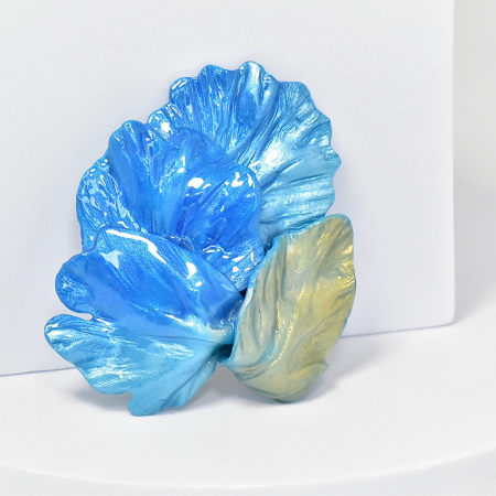 Narru- Brosa handmade din lut polimeric si rasina