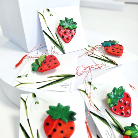 Mărțișoare - Mărțișor Căpșunică