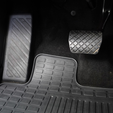 DACIA - Set 3 Covorase Auto din Cauciuc pentru Dacia Duster (2010-2017)