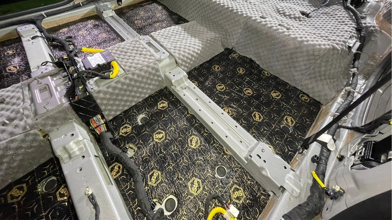 Insonorizant auto Premium STP Accent 6mm, 375x500mm, Foaie [3]