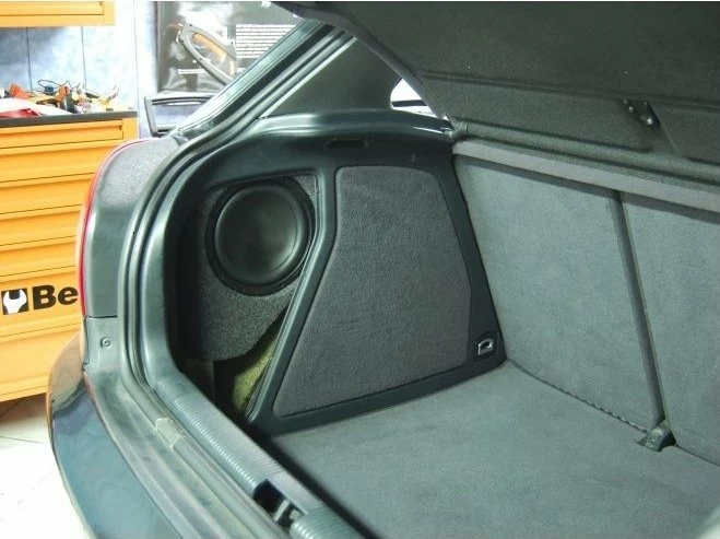 Incinta inchisa subwoofer dedicat Audi A3 8L, 200 mm, 8L [3]