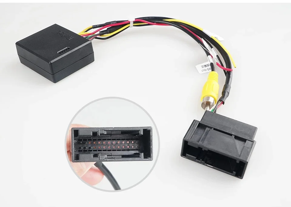 Cabluri si mufe pentru navigatii - Cablu adaptor camera marsarier RGB originala VAG