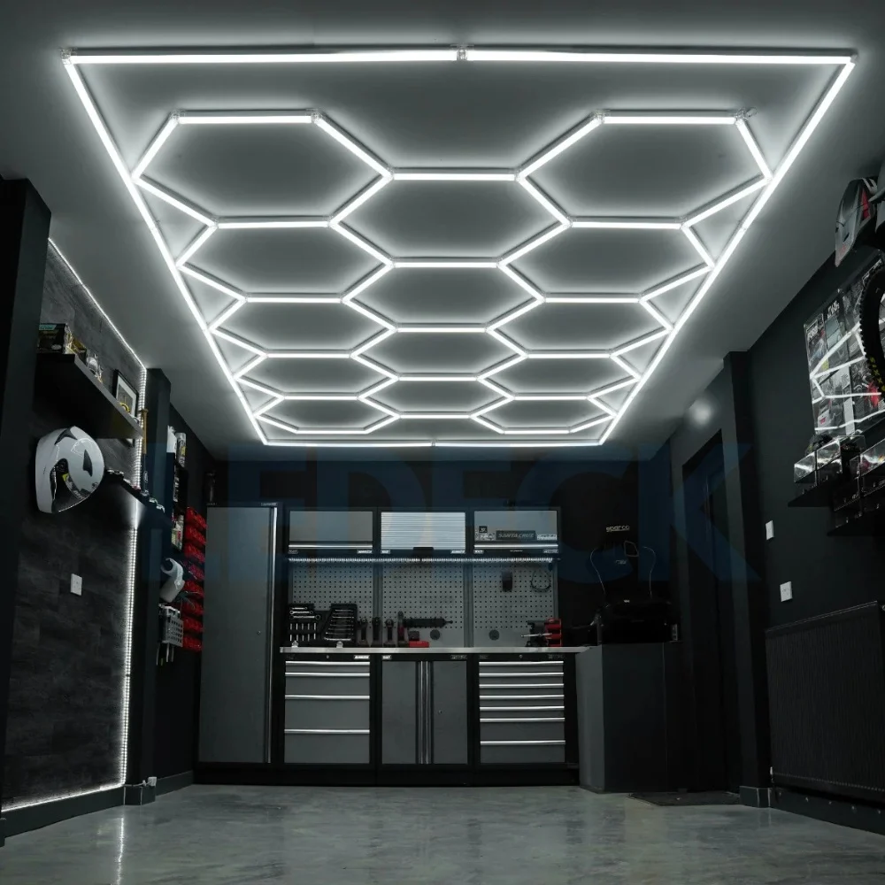 Lumini Hexagoane Modulare - Lumină LED Hexagonală 14 Module + Rama 484x243 cm – Iluminare Profesională Atelier Detailing Auto 672W Honeycomb