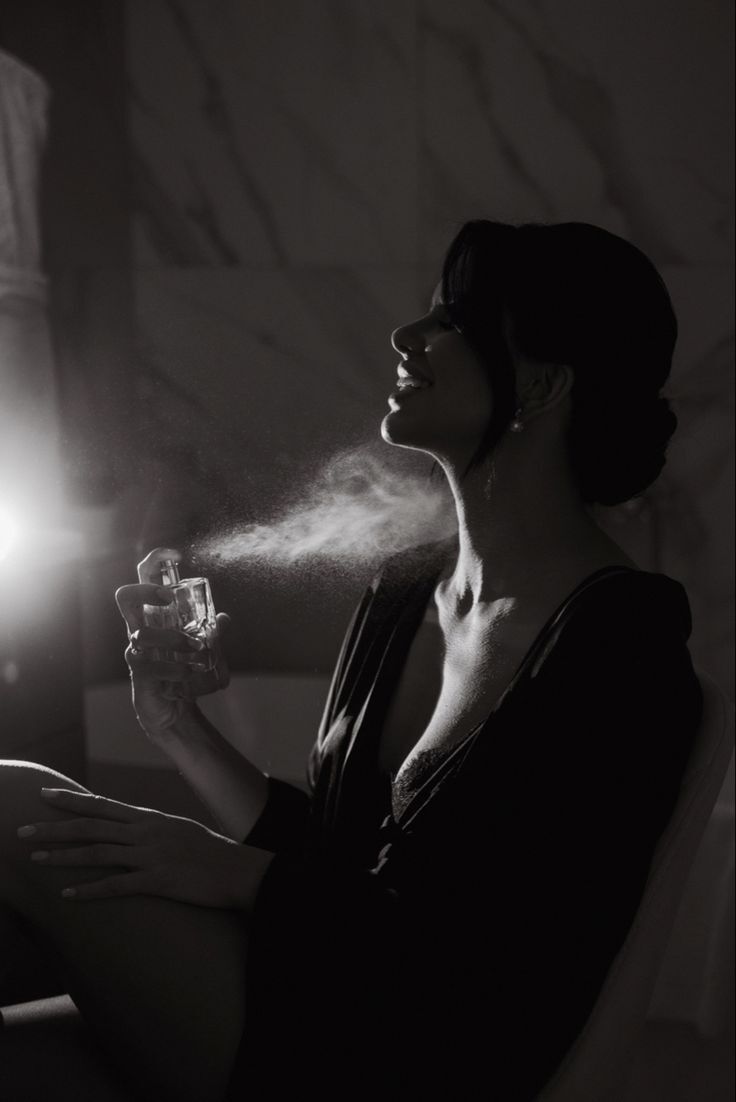 Cum sa folosesti corect parfumul: ghid complet pentru o aroma de durata
